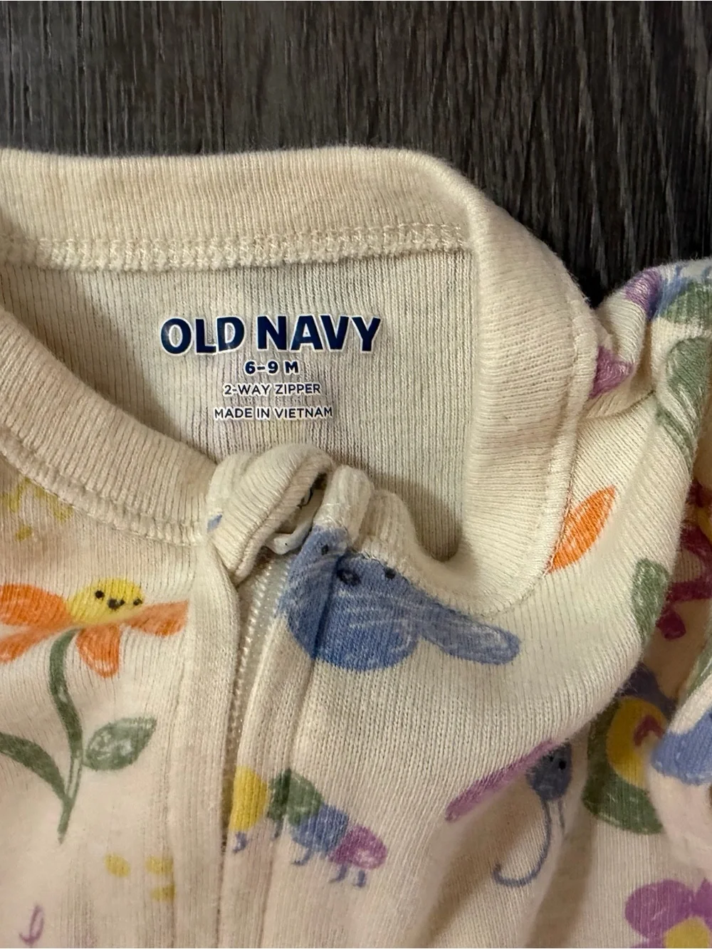 Old Navy cream footed